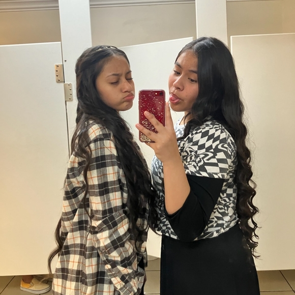 Meet your Posher, Anayeli - Picture 8 of 12